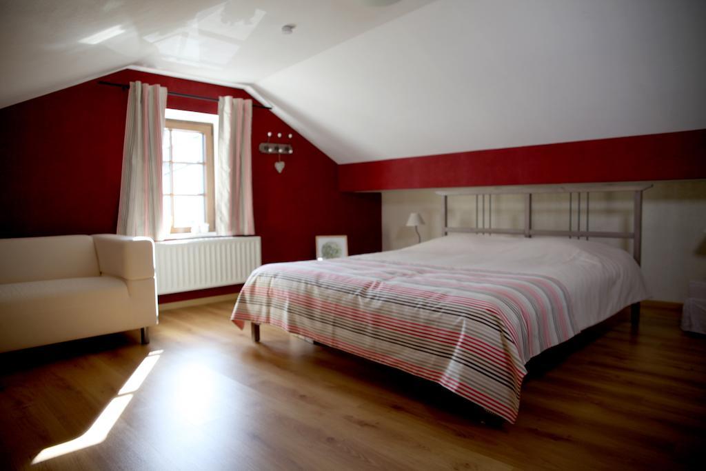 Une Parenthese En Ardenne Nollevaux Habitación foto